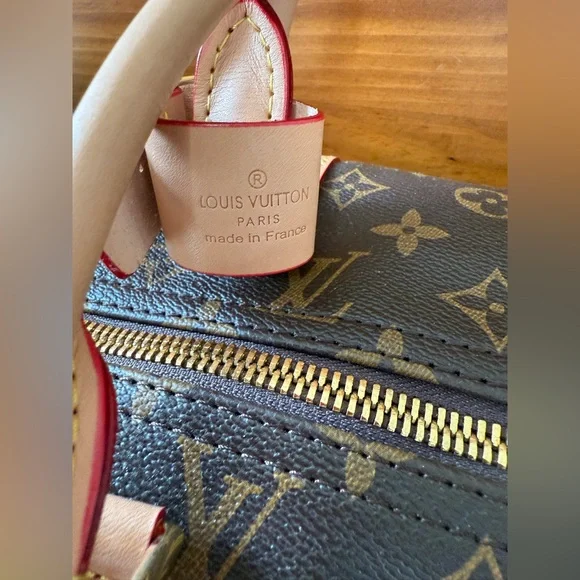 NEW Brown Monogram L/V Travel Bag - Picture 11 of 14